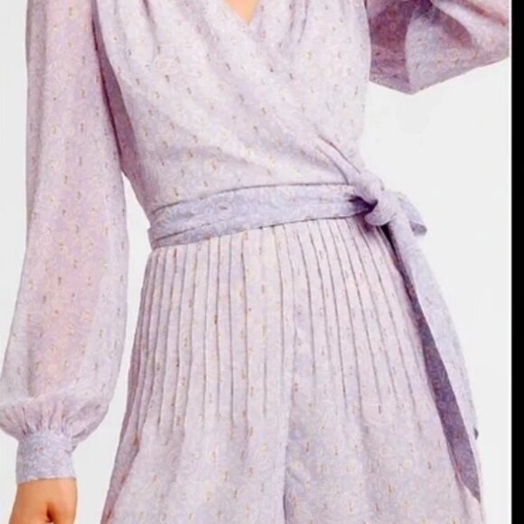 Express Lavendar Gold Speckled Belted Romper Shorts M - Picture 3 of 16